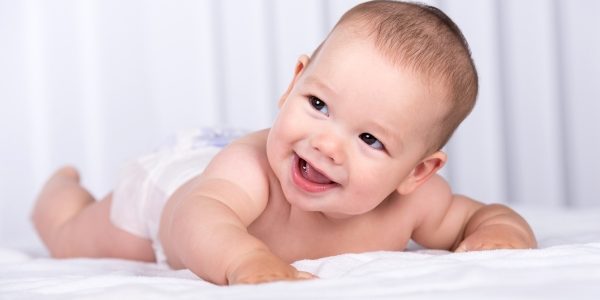 Detectar y prevenir la tortícolis infantil Detectar y prevenir la tortícolis infantil